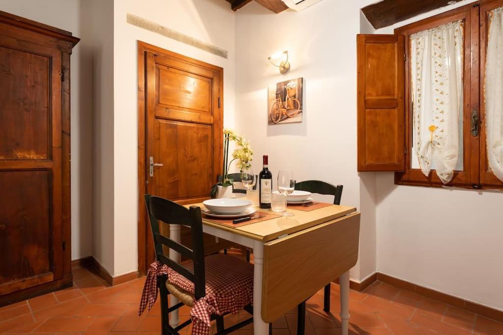 Keys Of Italy - Corsob 9 - Florentine Studio Close To Palazzo Vecchio フィレンツェ エクステリア 写真